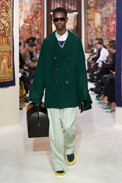 Look 34